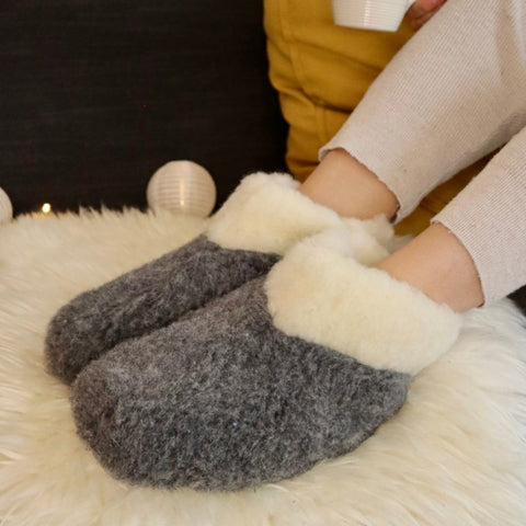 Woolen slippers high model black/white